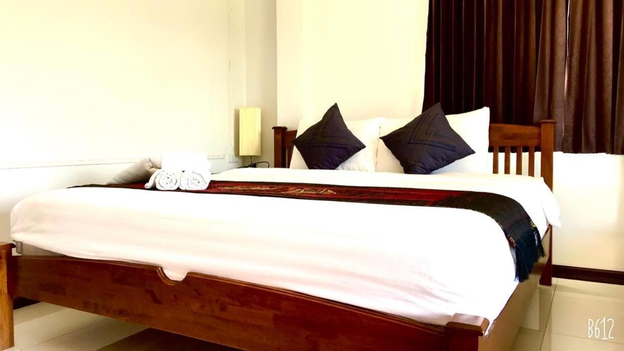 Ez House Hotel Szukhothaj Kültér fotó